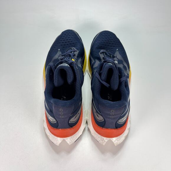 Athletic_Shoes